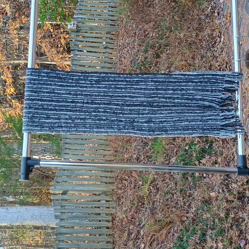 V.Fraas scarf